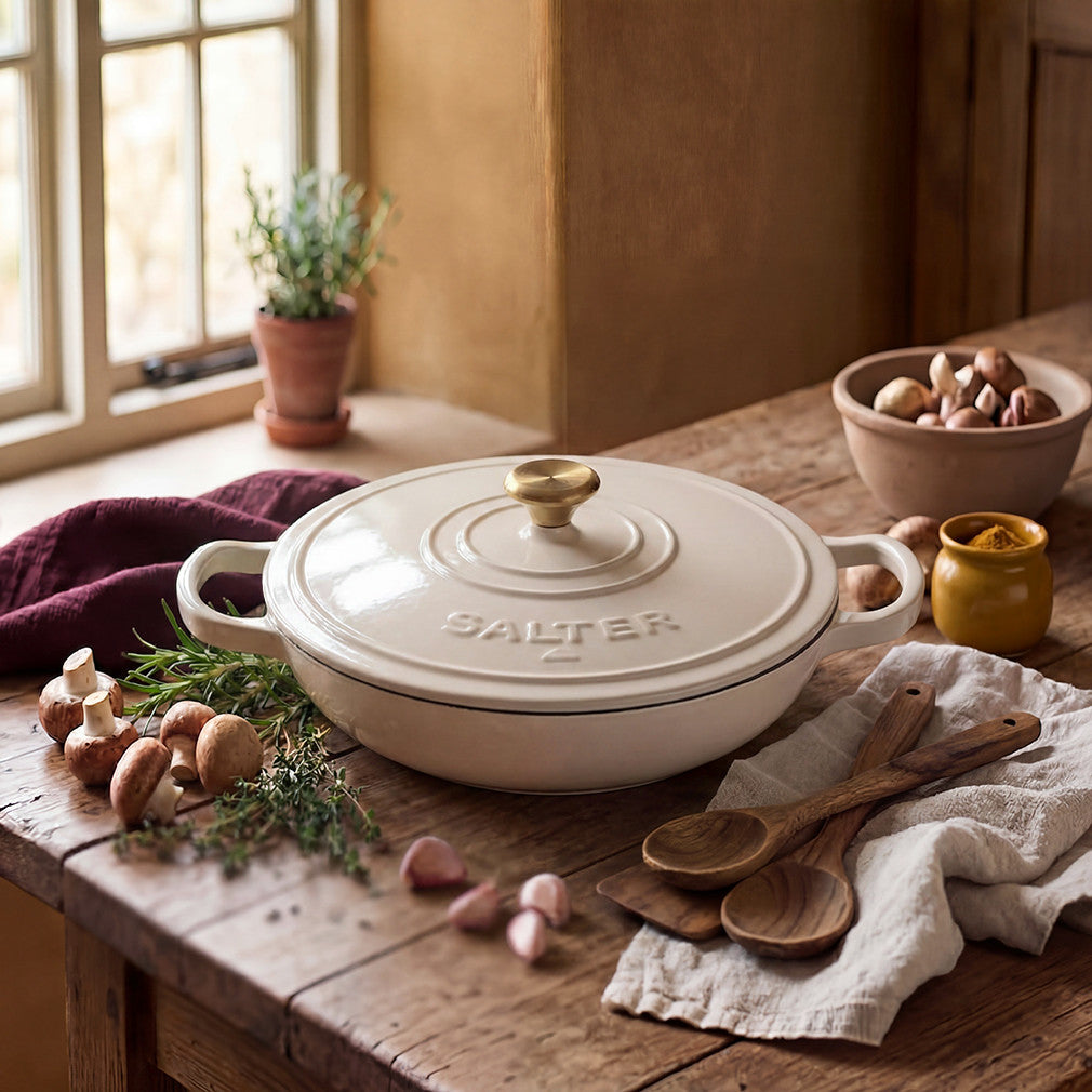 Salter Chester 30cm Shallow Cast Iron Casserole Pot – Cream