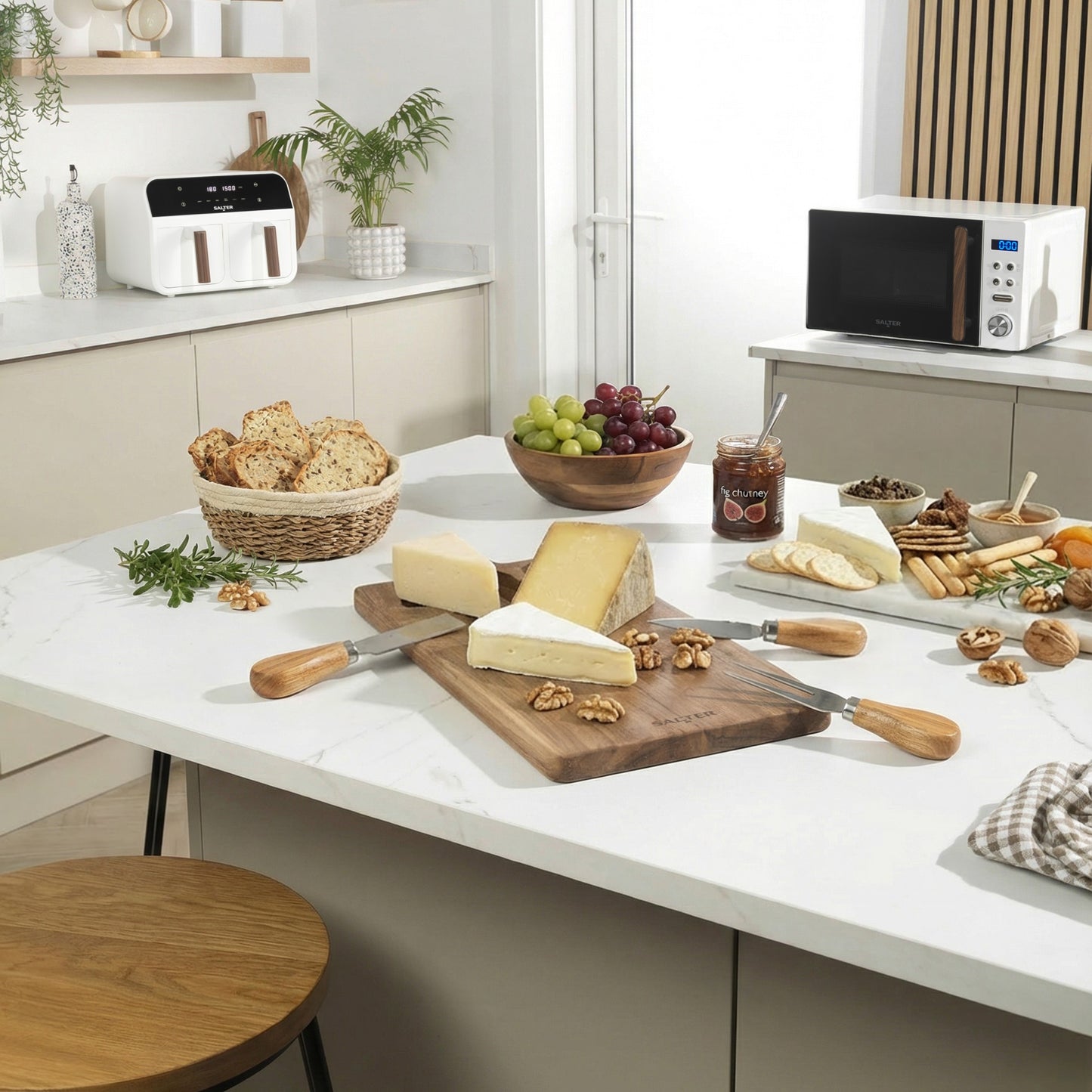 Salter Toronto Cheese Board Set