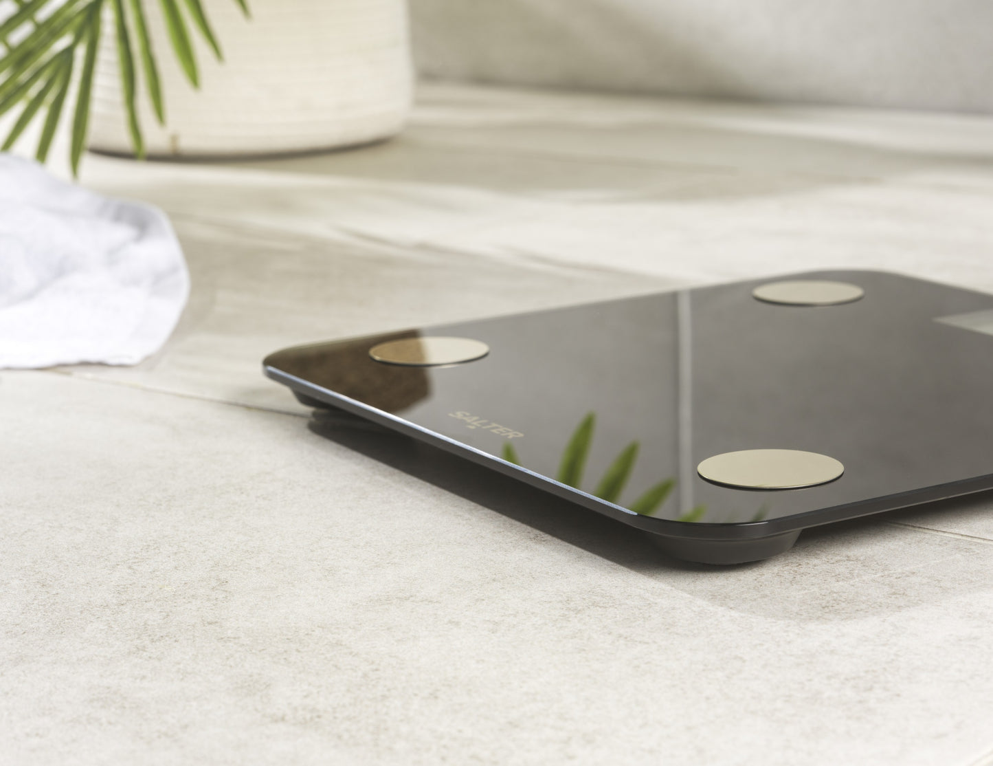 Salter Black / Gold Glass Analyser Personal Scale SA00714BGC